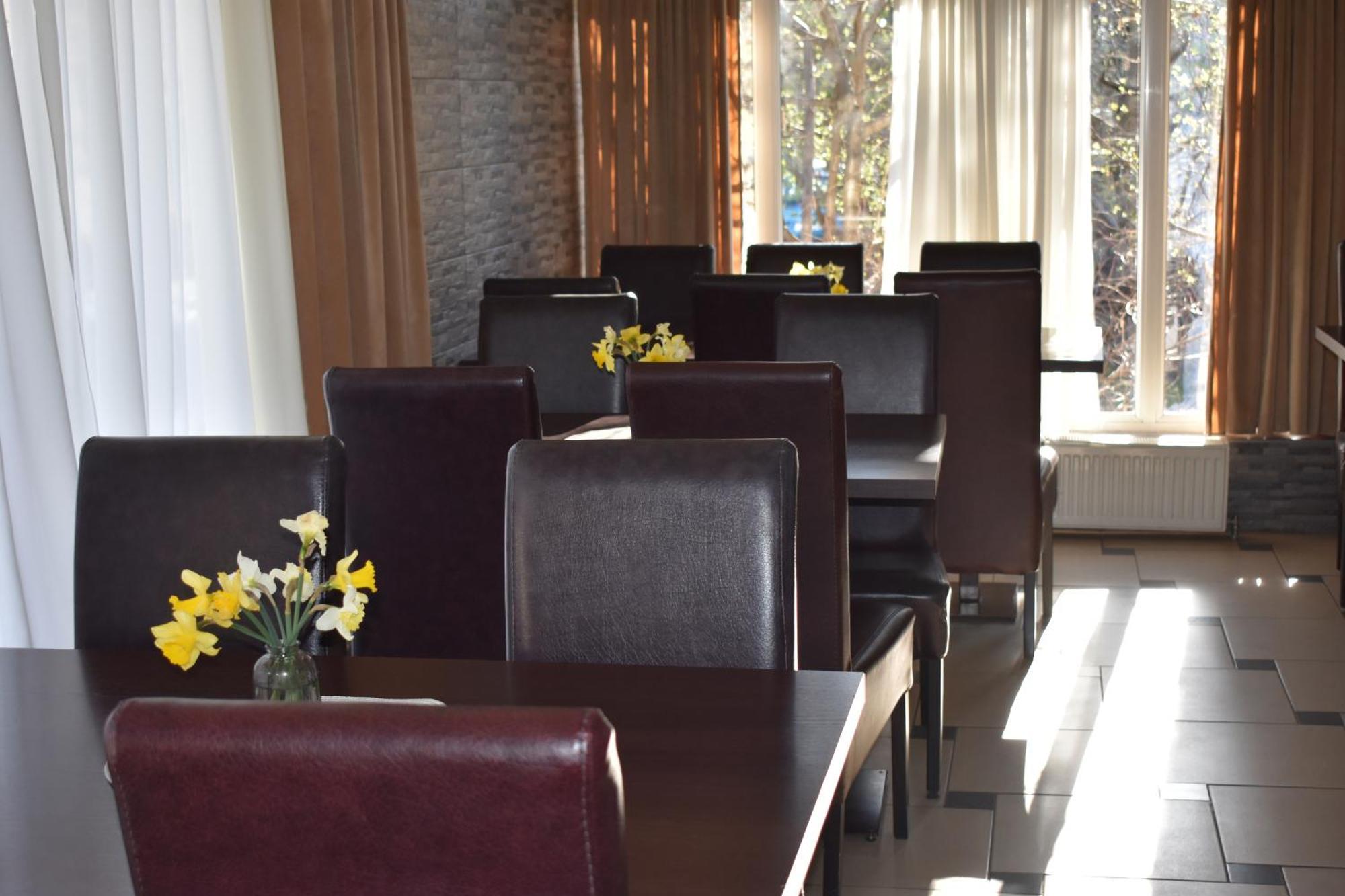 Garni Hotel Lion Jagodina Esterno foto
