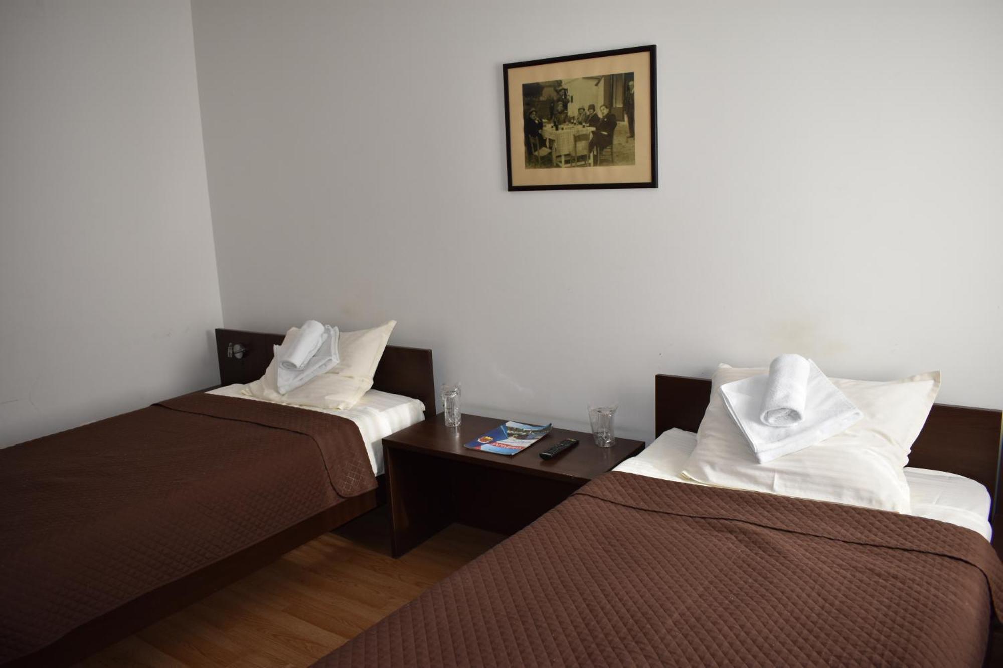 Garni Hotel Lion Jagodina Esterno foto